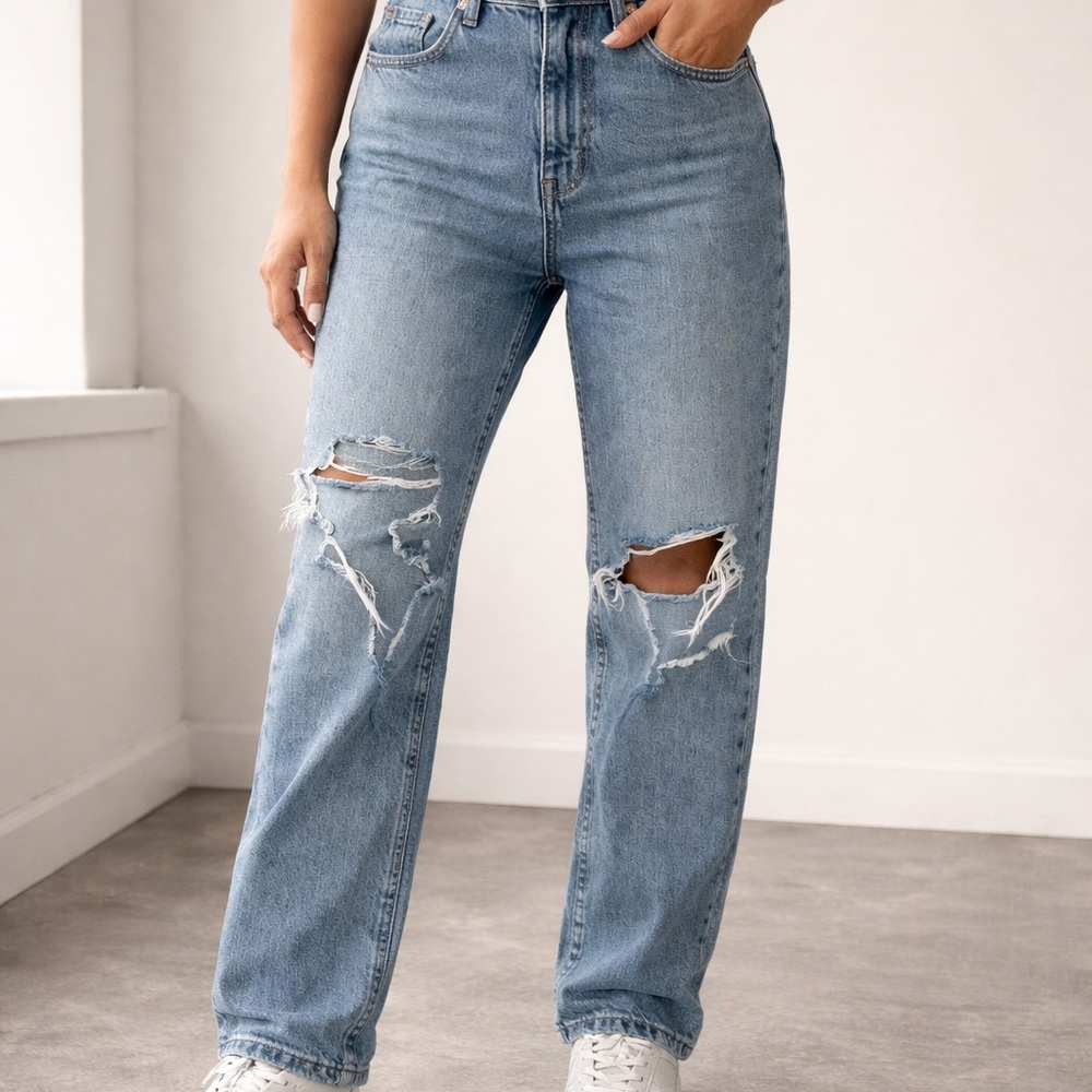 Aero distressed mom Jean size 0 regular Distressed Blue Jeans